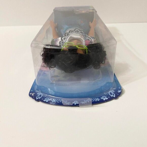 Jakks Disney Encanto Mirabel Madrigal Fashion Doll - Picture 7 of 15